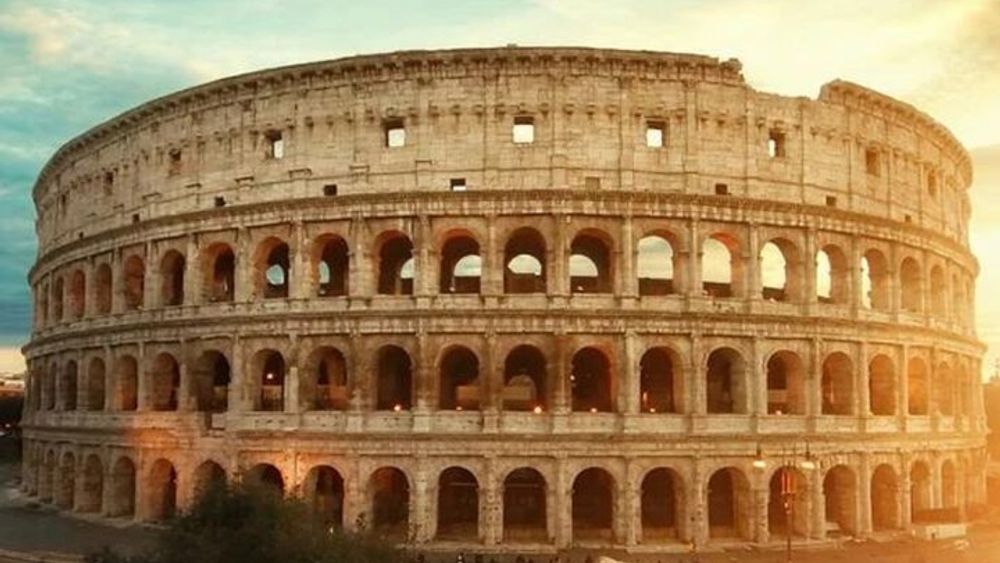 Small-Group Colosseum, Roman Forum, and Palatine Hill Tour