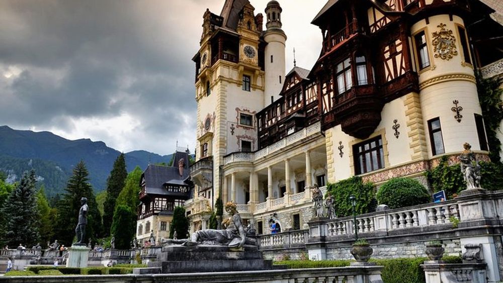 Peles Castle Guided Tour With Skip-the-Line Entry