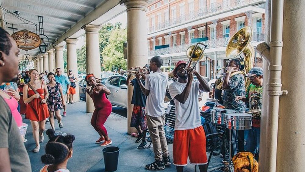 New Orleans Jazz Tour: History & Live Jazz