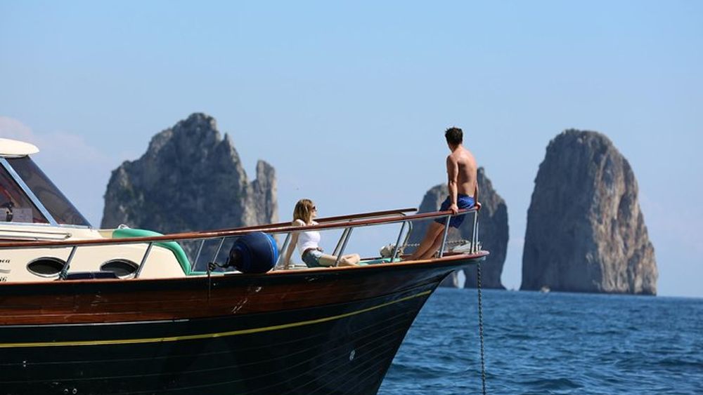 Li Galli Islands and Capri boat tour from Amalfi