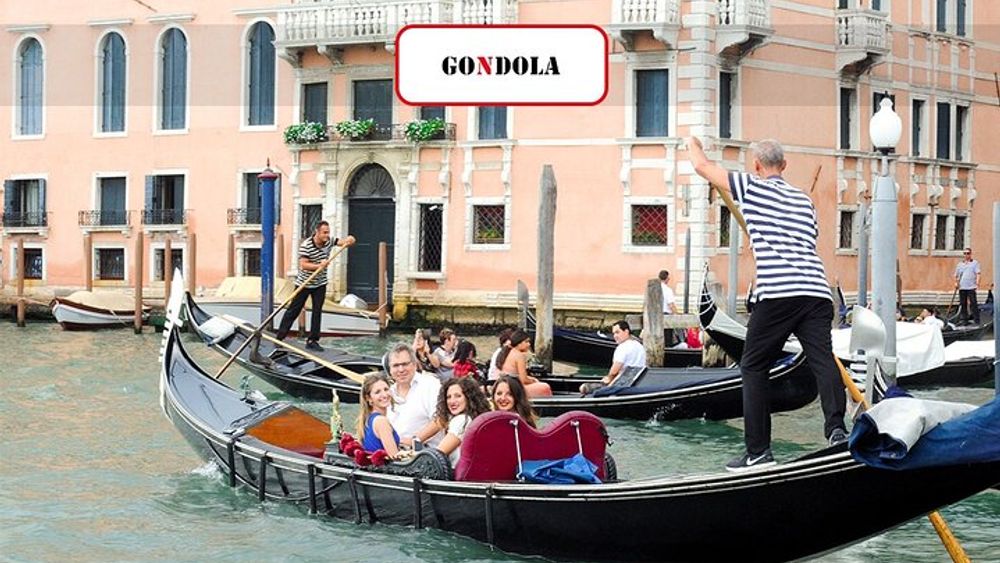 Venice: Grand Canal by Gondola with Commentary
