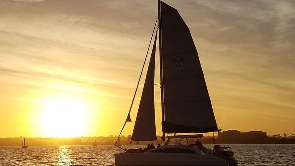 San Diego 2.5 Hour Small Group Sunset Catamaran Sailing