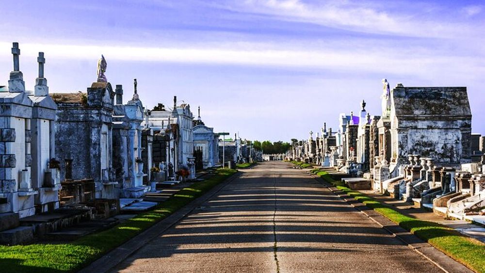 New Orleans Cemetery Insiders Tour: Three Cemeteries