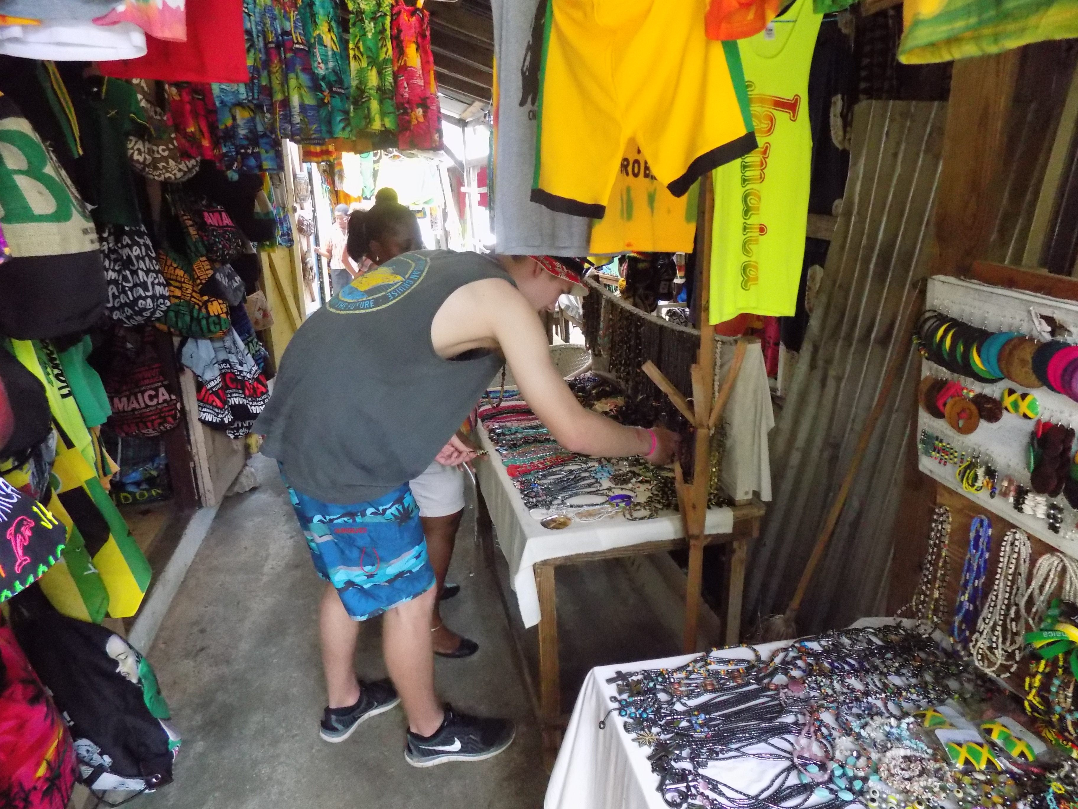 Ocho Rios Sightseeing, Beach and Shopping Tour from Montego Bay