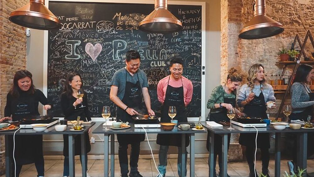 Paella Experience and Bottomless Wine in Barcelona