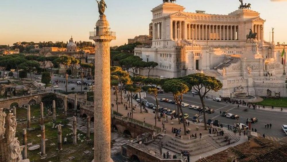 Colosseum, Roman Forum & Trajan's Market Exterior Guided Tour