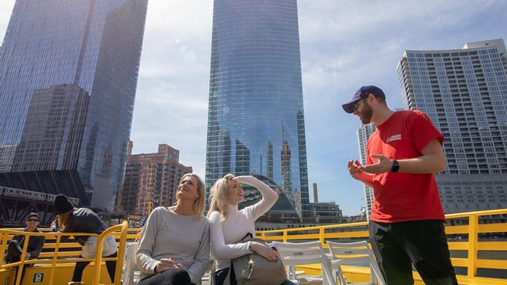 Chicago: Architecture, History & Highlights Small Group Tour