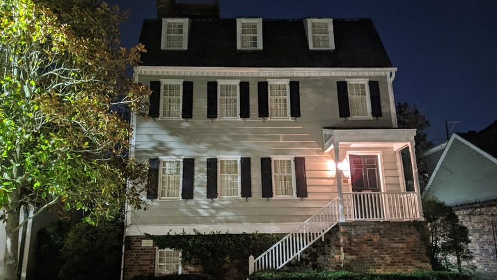 Savannah Hell Cat Walking Guided Ghost Tour