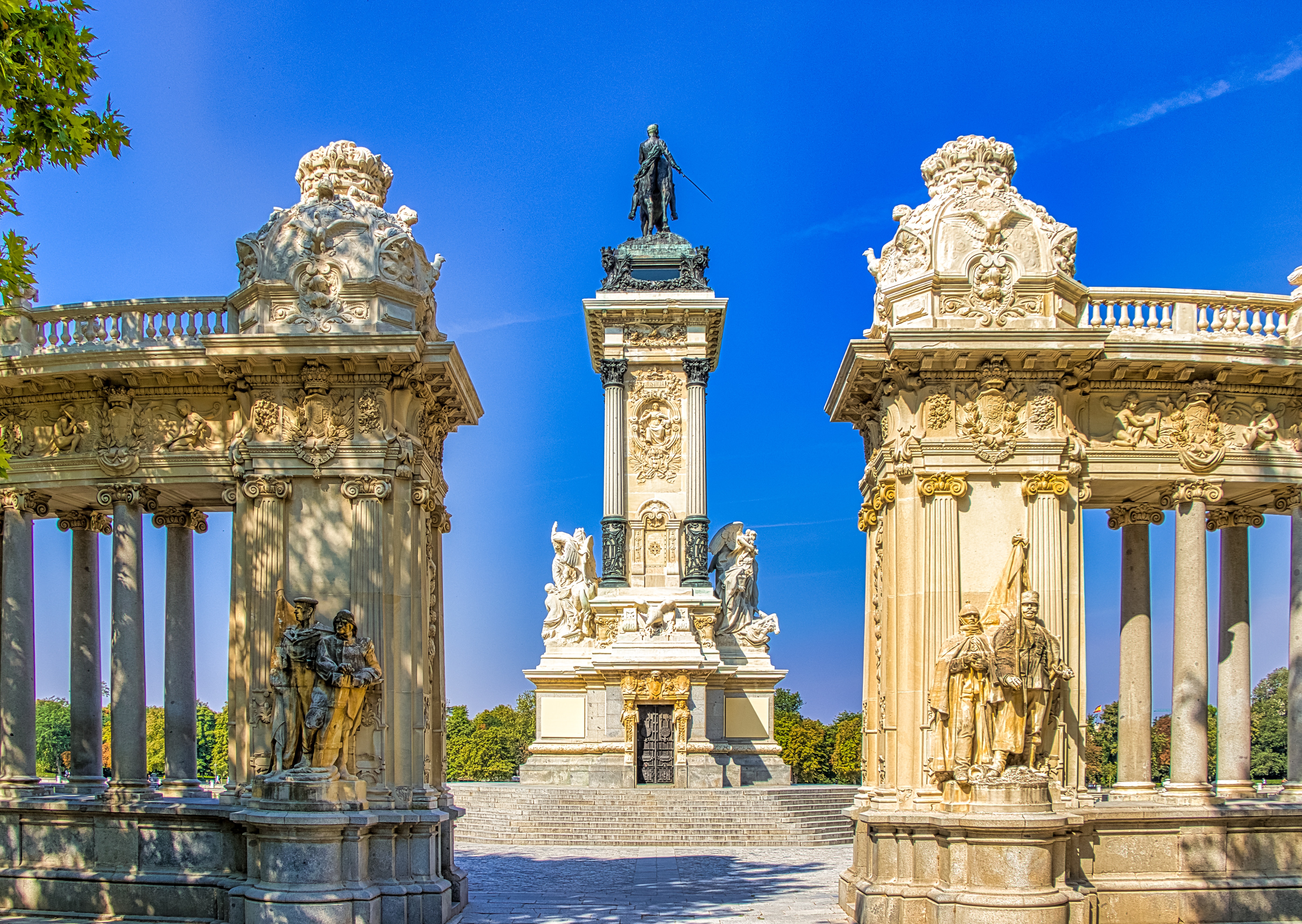 Luxury Madrid Escape: 1 Night Stay Inc Breakfast