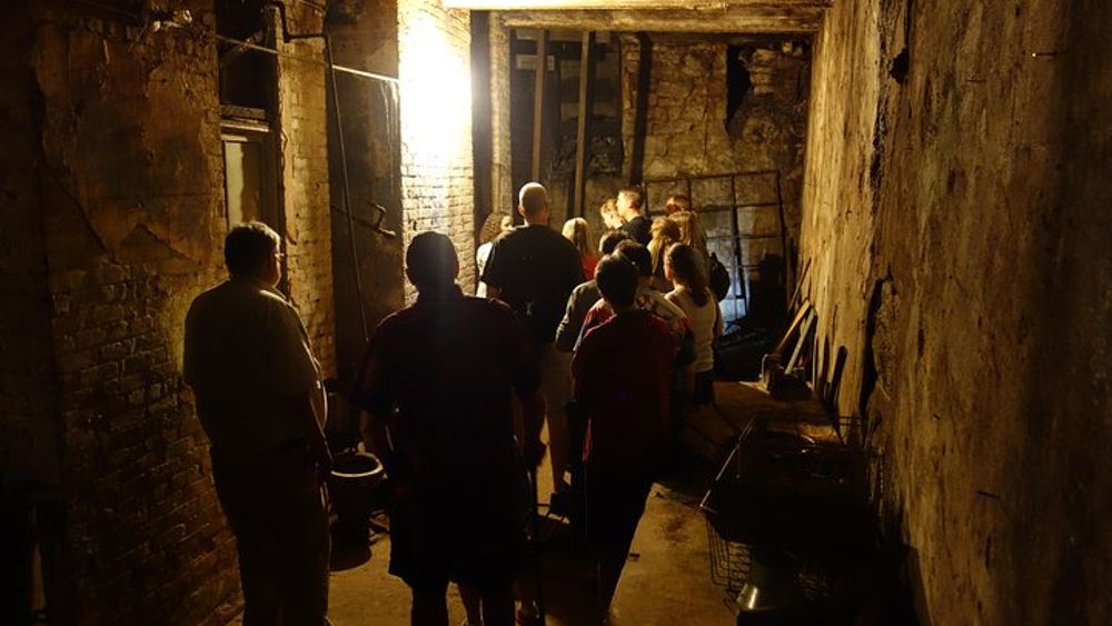 Seattle Subterranean Walking History Tour From Pioneer Square