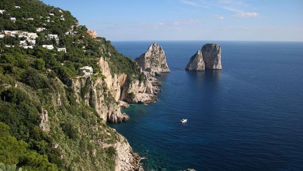 Capri Guided Day Trip from Rome: Ferry & Blue Grotto