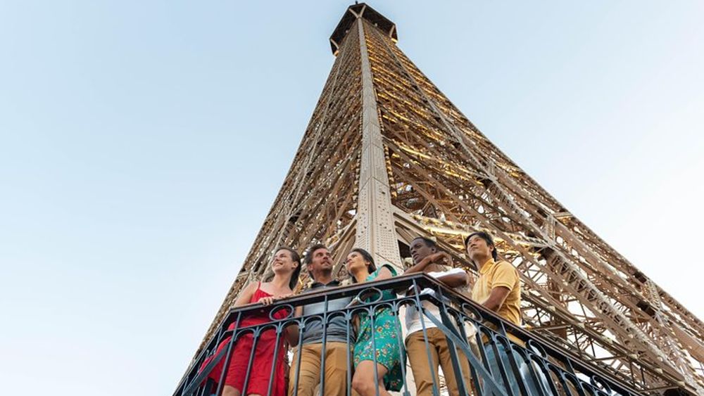 Eiffel Tower, Seine River Cruise, and Paris Lights Night Tour