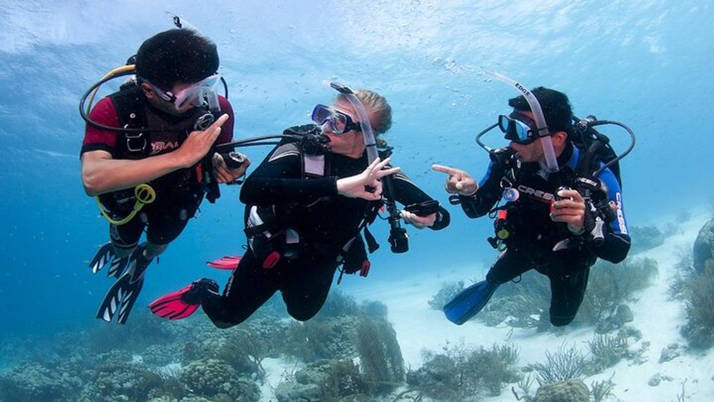 Discover Scuba Diving in Boracay with U/W Photo and Video