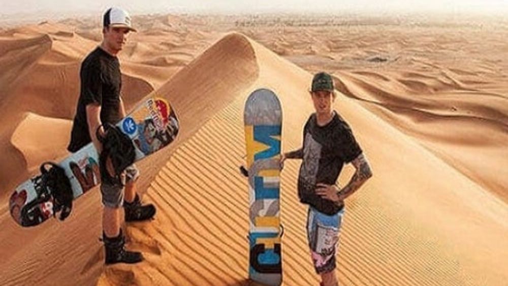 Dubai Desert Safari: Sandboarding, Dune Bashing and BBQ Dinner