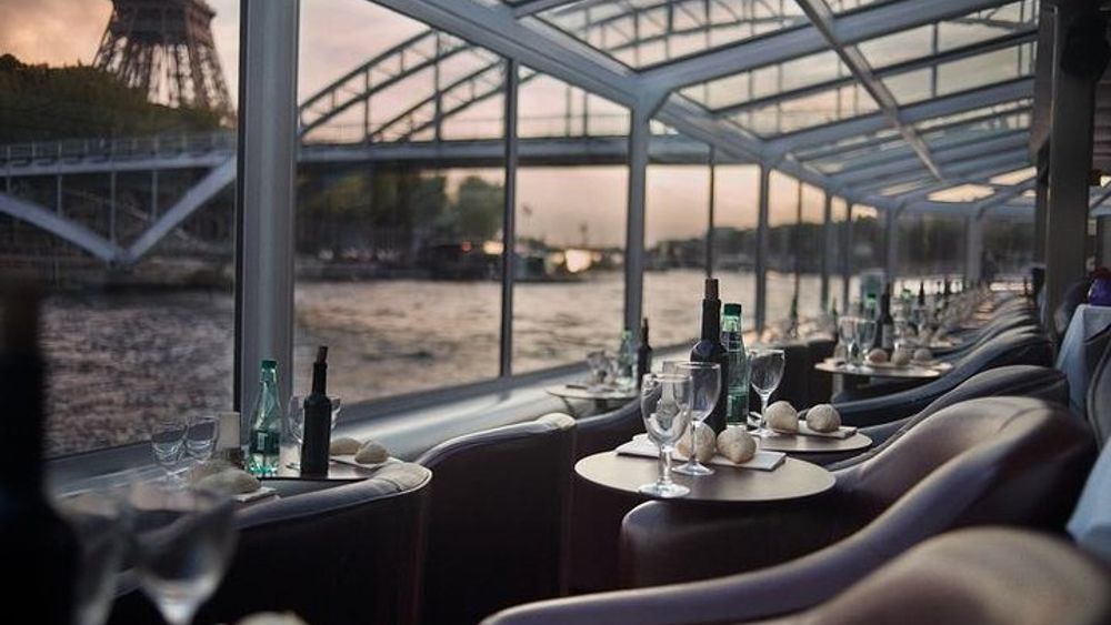 Seine River Bistro-Style Dinner Cruise in Paris