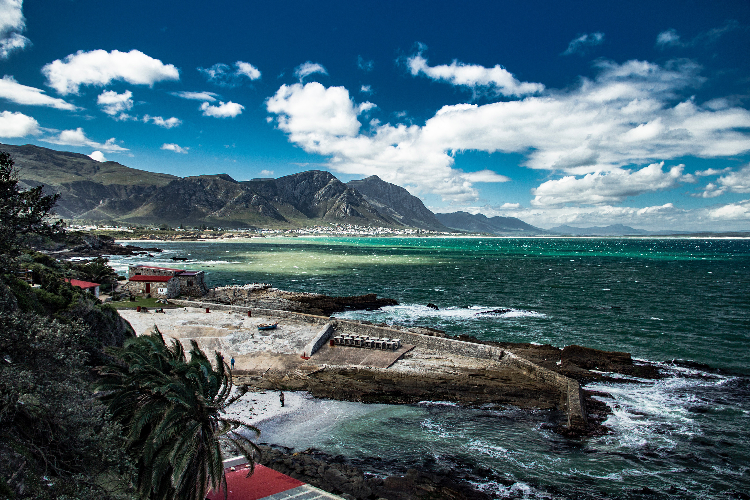 Luxury Cape Town Escape: 1 Night Stay Inc Breakfast
