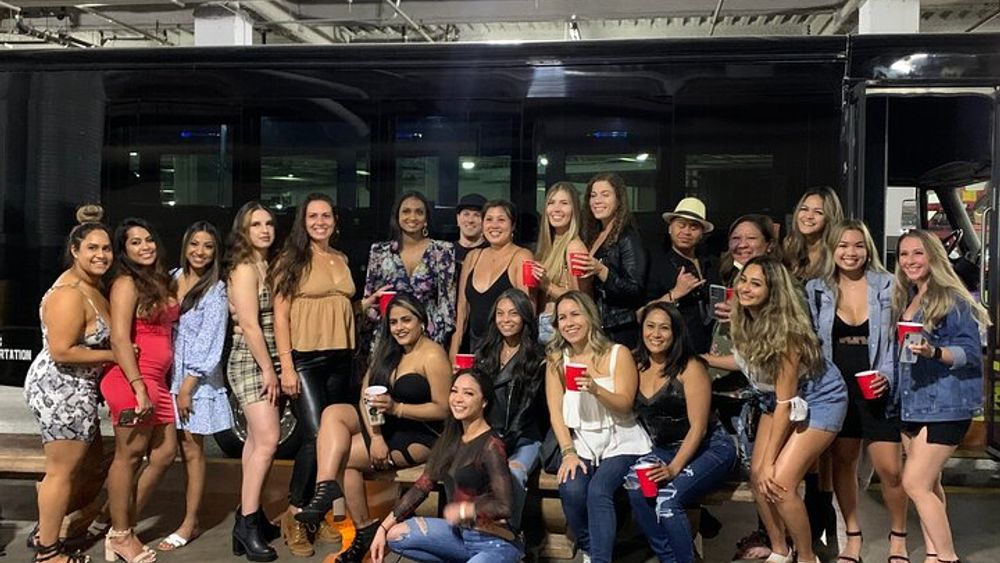 Las Vegas Bar Crawl by Party Bus with Free Drinks