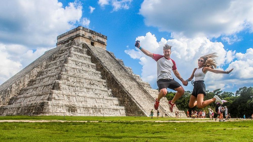 Chichen Itza Options with Sacred Cenote from Cancun